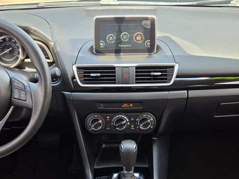 Used 2016 MAZDA MAZDA3 i Sport w/ Preferred Equipment Package FWD image 20