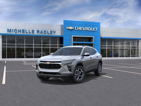 New 2026 Chevrolet Trax LT image 8