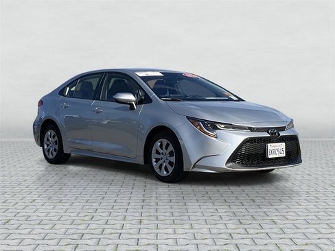 Certified 2022 Toyota Corolla LE image 10
