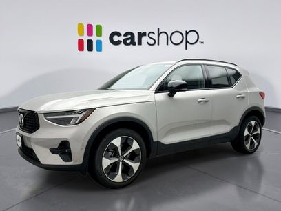 Used 2025 Volvo XC40 B5 Plus