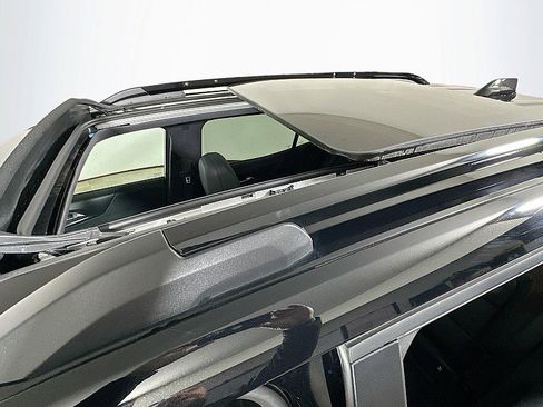 Used 2025 Chevrolet Equinox RS w/ Safety and Technology Package image 14