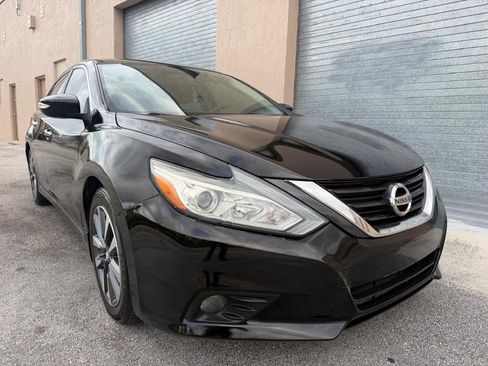 Used 2016 Nissan Altima 2.5 SV w/ Convenience Package image 7
