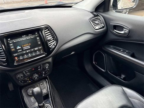 Used 2018 Jeep Compass Limited w/ Navigation Group image 15