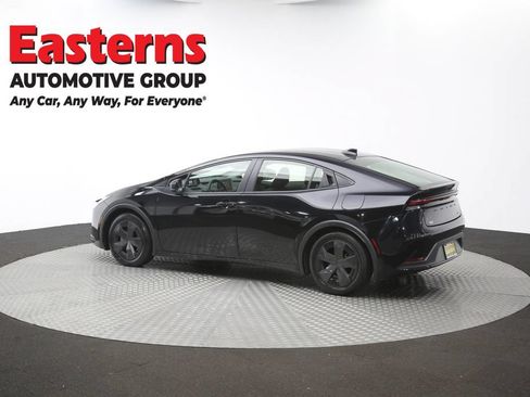 Used 2025 Toyota Prius LE FWD image 60