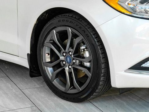 Used 2018 Ford Fusion SE w/ Equipment Group 201A FWD image 52