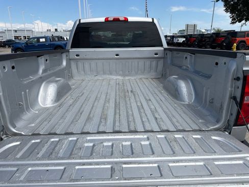 Used 2017 Chevrolet Silverado 1500 W/T AWD/4WD image 11