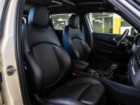 Used 2017 MINI Cooper Clubman image 26