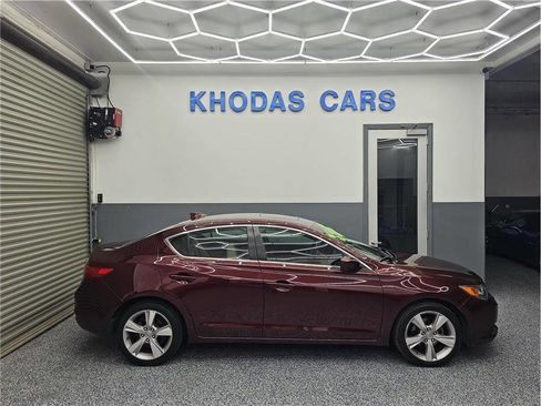 Used 2014 Acura ILX w/ Technology Package image 5