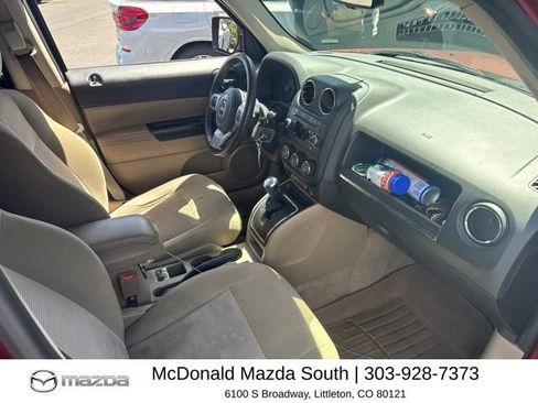 Used 2015 Jeep Patriot Latitude AWD/4WD image 15