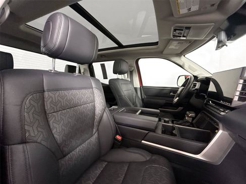 Used 2023 Toyota Tundra Limited AWD/4WD image 40