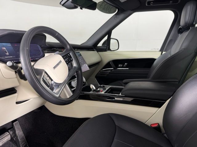 Used 2023 Land Rover Range Rover SE AWD/4WD image 6