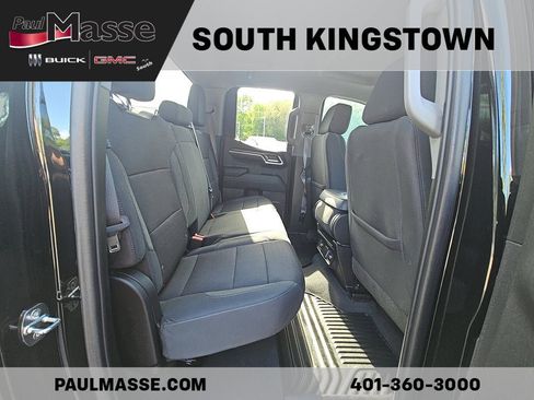 Used 2023 Chevrolet Silverado 1500 LT AWD/4WD image 19