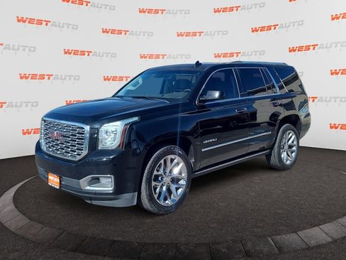 Used 2018 GMC Yukon Denali w/ Denali Ultimate Package AWD/4WD image 1