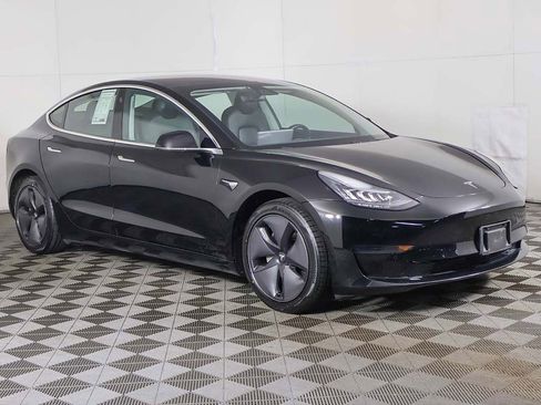 Used 2018 Tesla Model 3 Long Range image 2