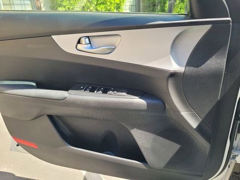 Certified 2023 Kia Forte LXS FWD image 12