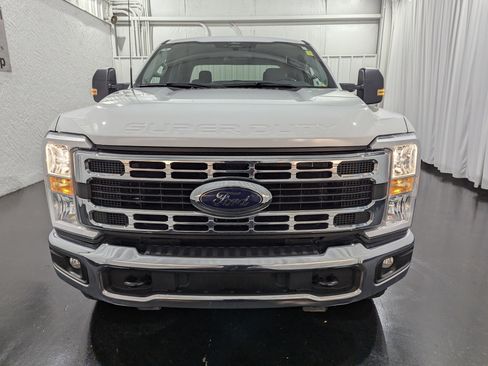 Used 2024 Ford F250 XLT image 4
