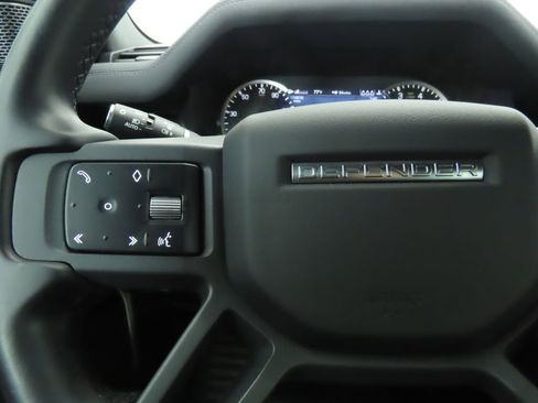 Certified 2023 Land Rover Defender 90 X-Dynamic SE image 11