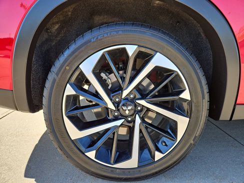 Used 2024 Mitsubishi Outlander SE AWD/4WD image 5