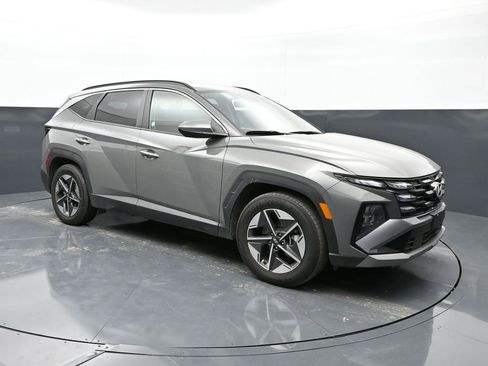 Used 2025 Hyundai Tucson SEL FWD image 1