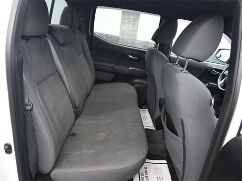 Used 2019 Toyota Tacoma TRD Off-Road image 6