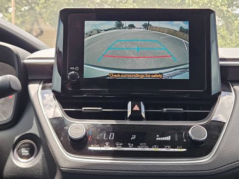 Used 2023 Toyota Corolla Cross LE FWD image 23