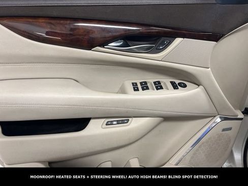 Used 2015 Cadillac Escalade Luxury AWD/4WD image 12