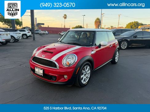 Used 2013 MINI Cooper S FWD image 1