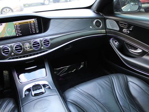 Used 2019 Mercedes-Benz S 63 AMG S 4MATIC Sedan image 17