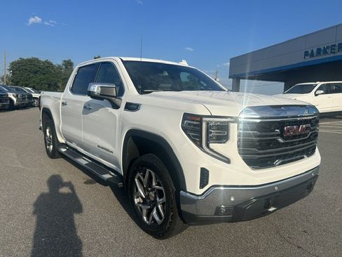 Used 2023 GMC Sierra 1500 SLT w/ SLT Premium Plus Package AWD/4WD image 6