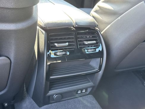 Used 2022 BMW M550i xDrive w/ Dynamic Handling Package image 34