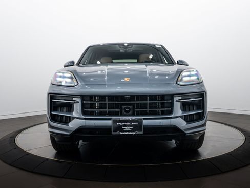 Certified 2026 Porsche Cayenne AWD/4WD image 10