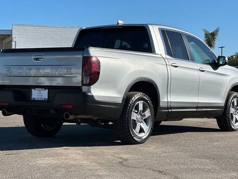Certified 2025 Honda Ridgeline RTL image 4