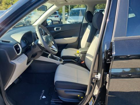 New 2026 Hyundai Venue SEL image 22