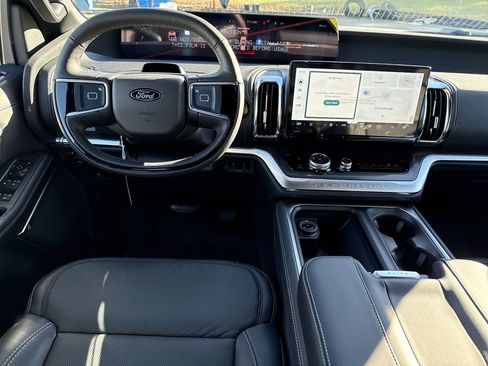 New 2025 Ford Expedition Max Platinum w/ Stealth Performance Package image 25