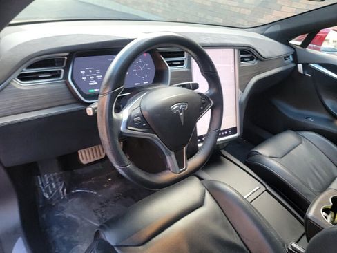 Used 2017 Tesla Model S 90D image 22