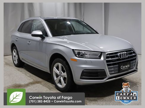 Used 2020 Audi Q5 2.0T Premium w/ Convenience Package image 1