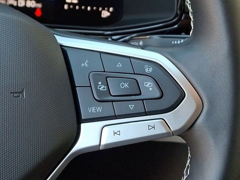 Certified 2025 Volkswagen Taos S image 21