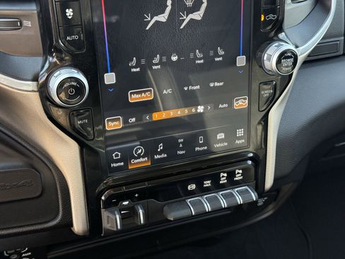 Used 2024 RAM 2500 Laramie w/ Safety Group image 22