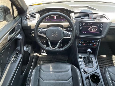 Used 2023 Volkswagen Tiguan SEL R-Line AWD/4WD image 3