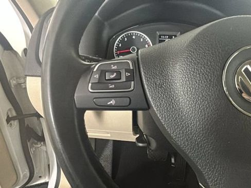 Used 2017 Volkswagen Tiguan S AWD/4WD image 16
