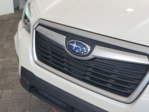 Used 2020 Subaru Forester Premium AWD/4WD image 8
