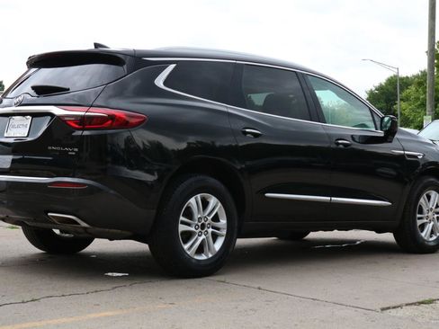 Used 2019 Buick Enclave Essence AWD/4WD image 9