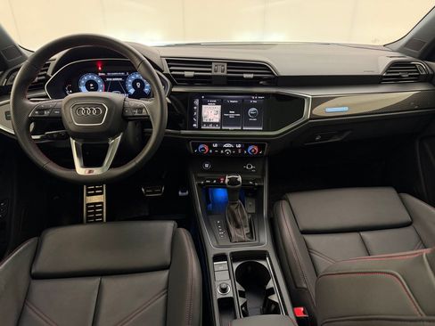 Used 2025 Audi Q3 2.0T Premium Plus w/ Premium Plus Package AWD/4WD image 16