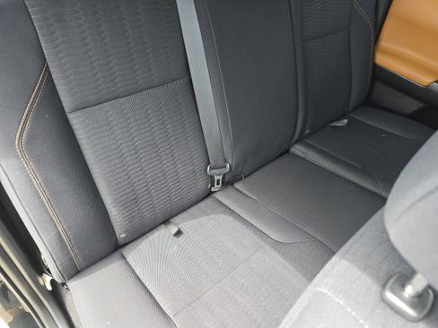 Used 2019 Toyota Tacoma SR5 RWD image 19
