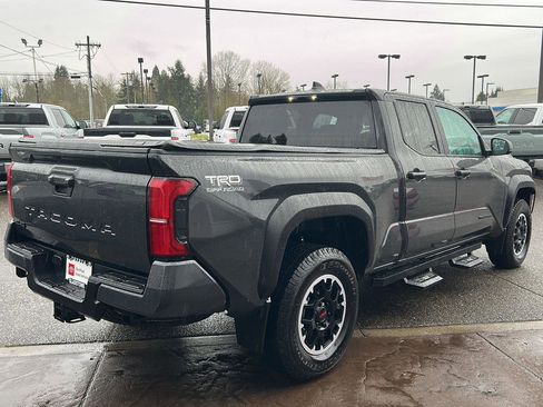 Certified 2024 Toyota Tacoma TRD Off-Road image 5