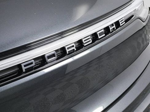 Used 2026 Porsche Macan AWD/4WD image 36