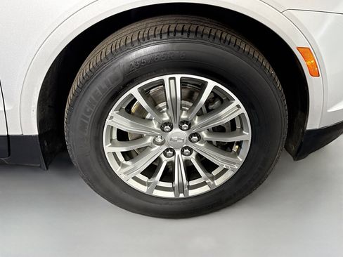 Used 2018 Cadillac XT5 Luxury image 32