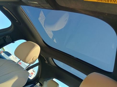 Used 2023 Mercedes-Benz E 350 4MATIC Sedan image 11