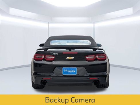 Used 2023 Chevrolet Camaro LT RWD image 5