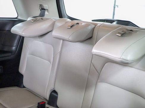 Used 2023 Nissan Pathfinder SL FWD image 25